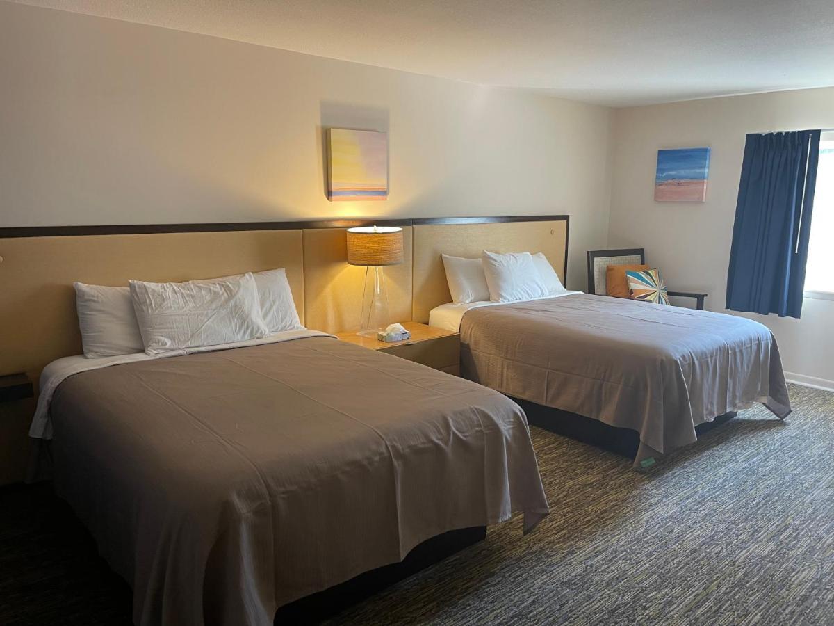 Camp Inn Lodge Oscoda ภายนอก รูปภาพ