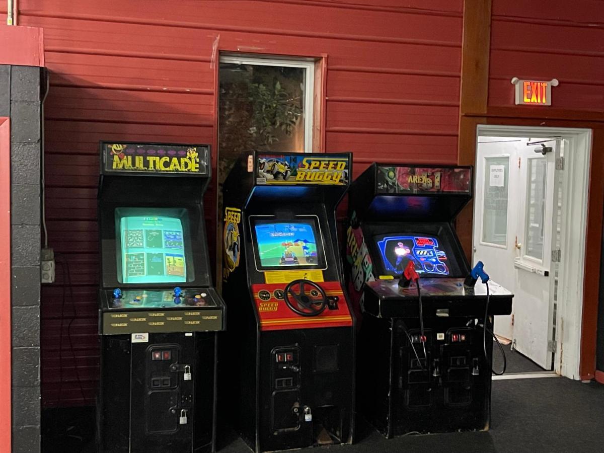 Camp Inn Lodge Oscoda ภายนอก รูปภาพ