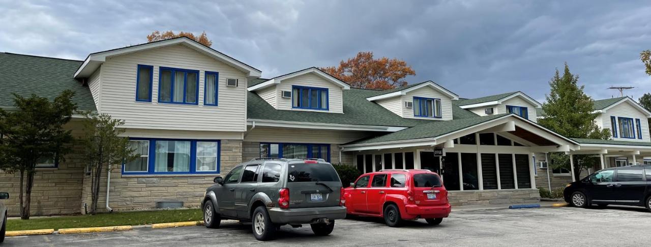 Camp Inn Lodge Oscoda ภายนอก รูปภาพ