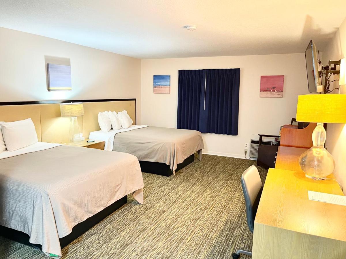 Camp Inn Lodge Oscoda ภายนอก รูปภาพ
