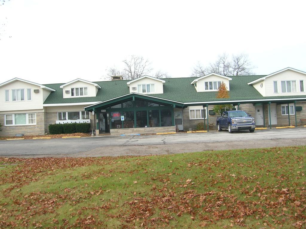 Camp Inn Lodge Oscoda ภายนอก รูปภาพ