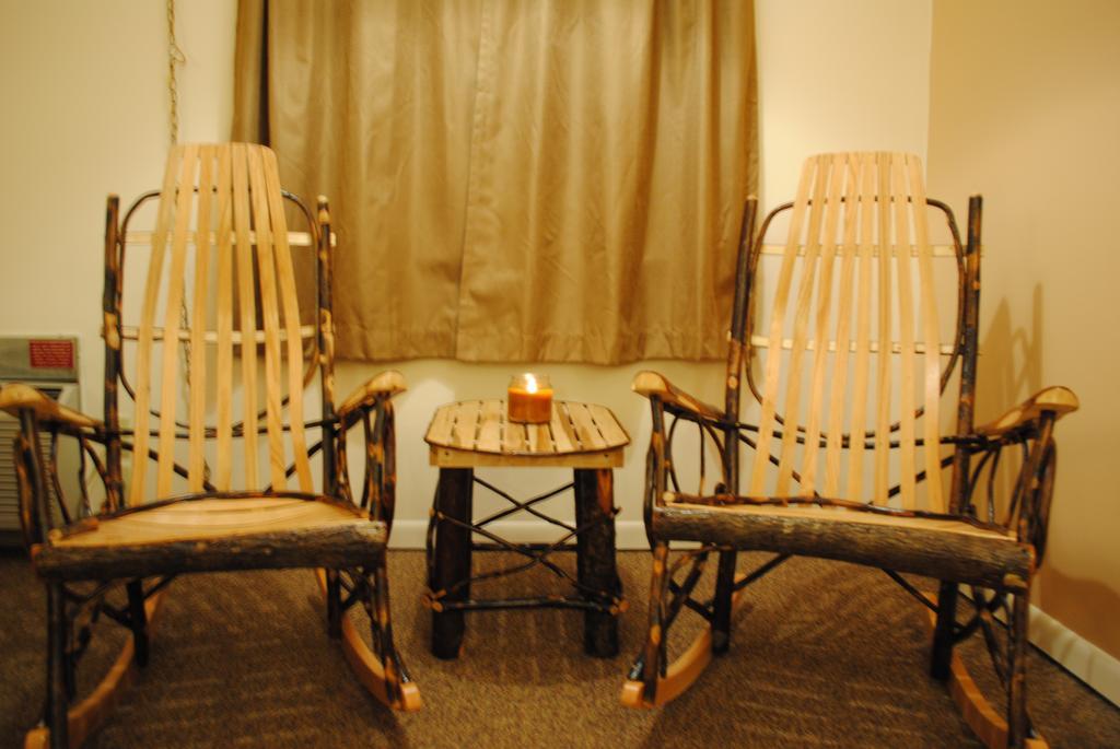 Camp Inn Lodge Oscoda ห้อง รูปภาพ