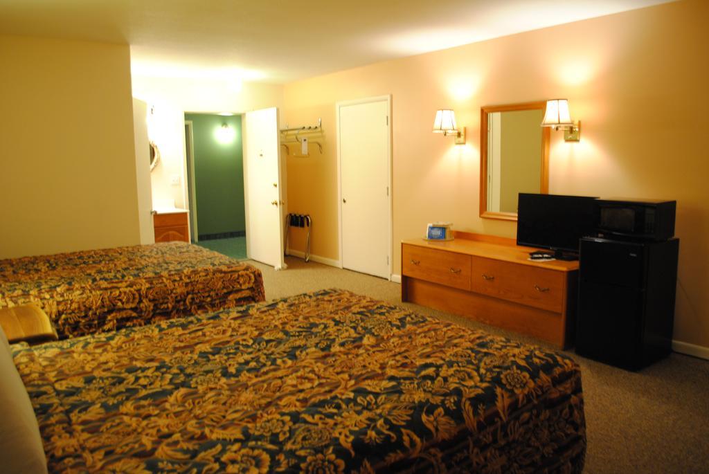 Camp Inn Lodge Oscoda ห้อง รูปภาพ