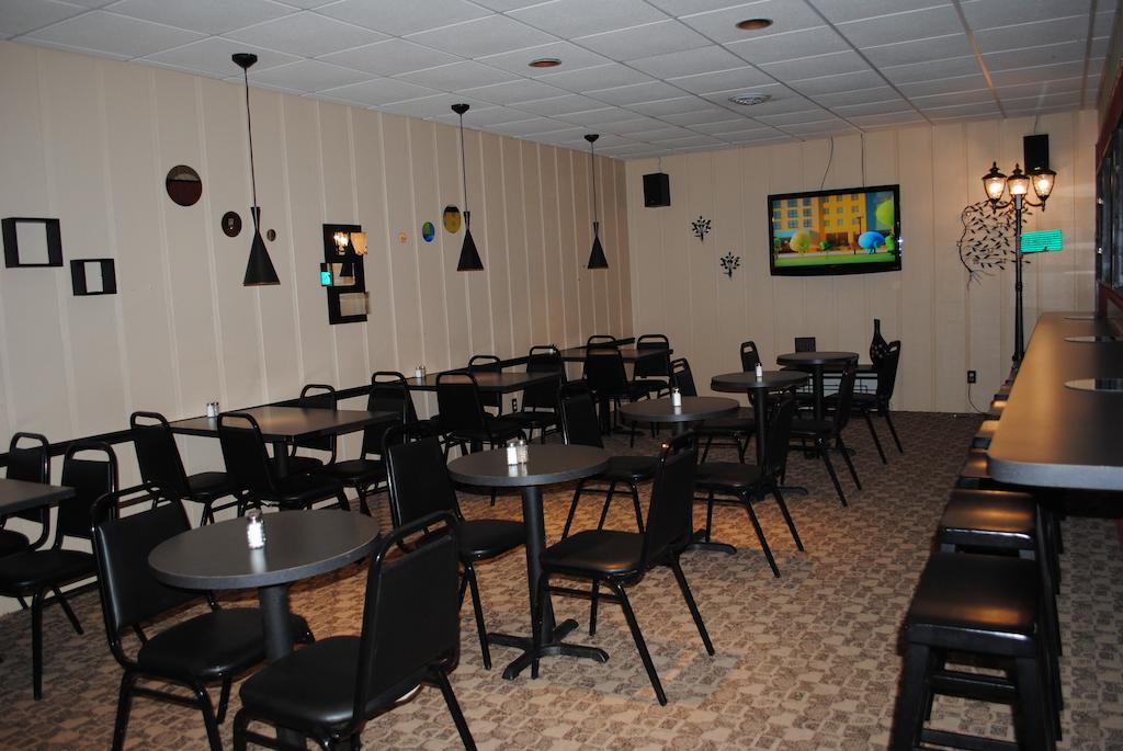 Camp Inn Lodge Oscoda ภายนอก รูปภาพ